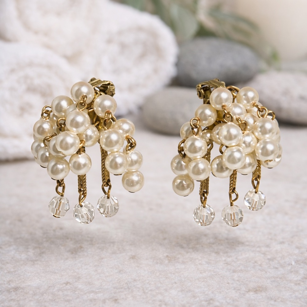Vintage Lisner Statement Pearl Clip-On Earrings | Gold Tone Bridal Formal Drop